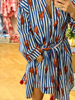 KIMONO KRÁTKÉ HUMR PRUHOVANÝ SVĚTLE MODRÝ