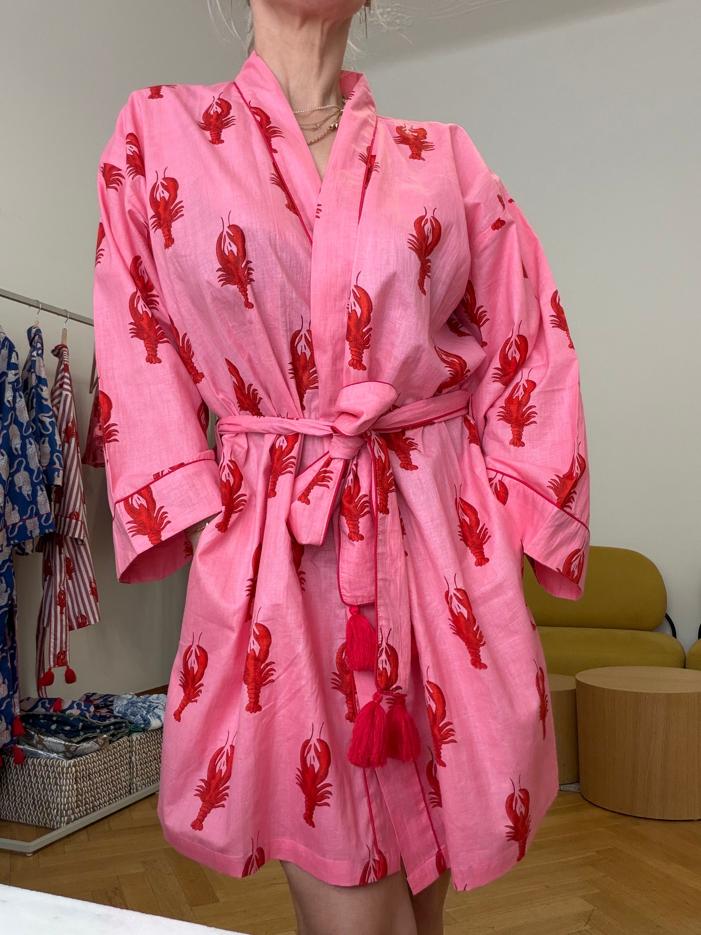 KIMONO KRÁTKÉ HUMR RŮŽOVÝ